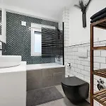 Gemuetliche Und Ruhige