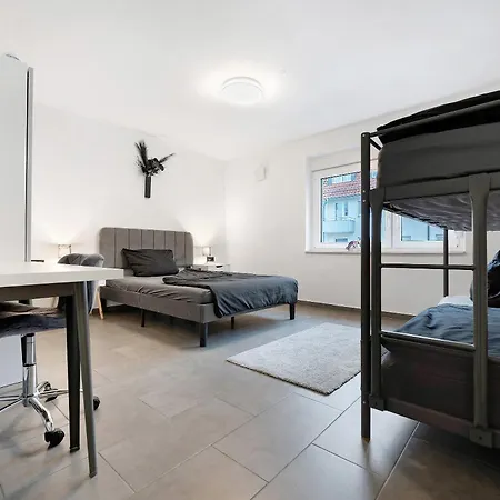 Gemuetliche Und Ruhige