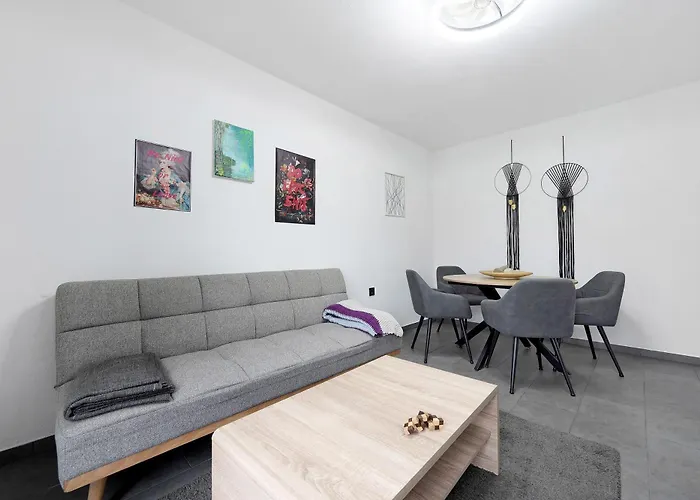 Gemuetliche Und Ruhige *