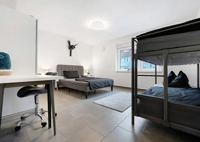 Gemuetliche Und Ruhige